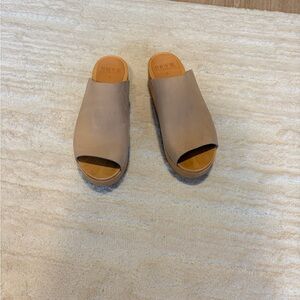 Bryr “Norma” platforms